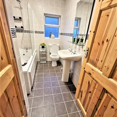 No1 Harbour View דירה קיליבגס